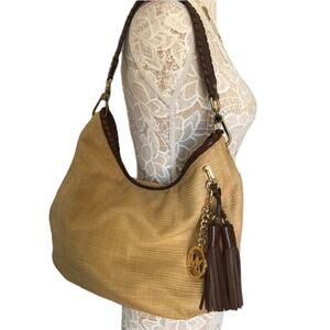 Michael Kors Bennet Straw Hobo Shoulder bag With gold accents & tassel